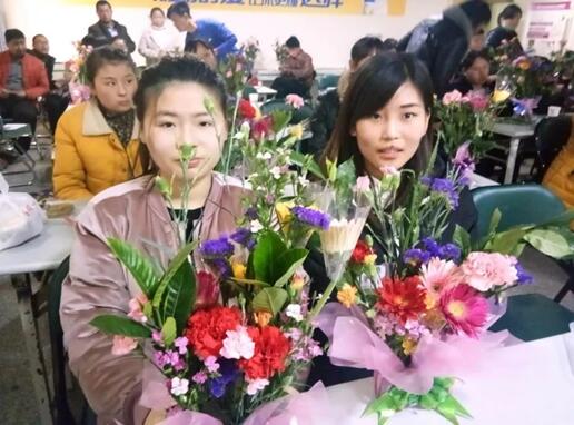 【孕妇课堂】精彩回顾之孕妈DIY插花温情瞬间(图4) 【孕妇课堂】精彩回顾之孕妈DIY插花温情瞬间(图4)