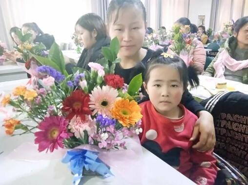 【孕妇课堂】精彩回顾之孕妈DIY插花温情瞬间(图7) 【孕妇课堂】精彩回顾之孕妈DIY插花温情瞬间(图7)