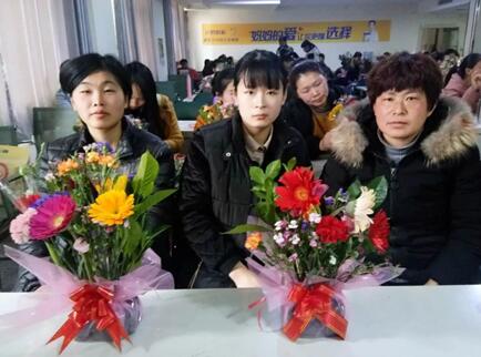 【孕妇课堂】精彩回顾之孕妈DIY插花温情瞬间(图9) 【孕妇课堂】精彩回顾之孕妈DIY插花温情瞬间(图9)